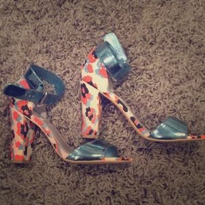 Adorable block heels!